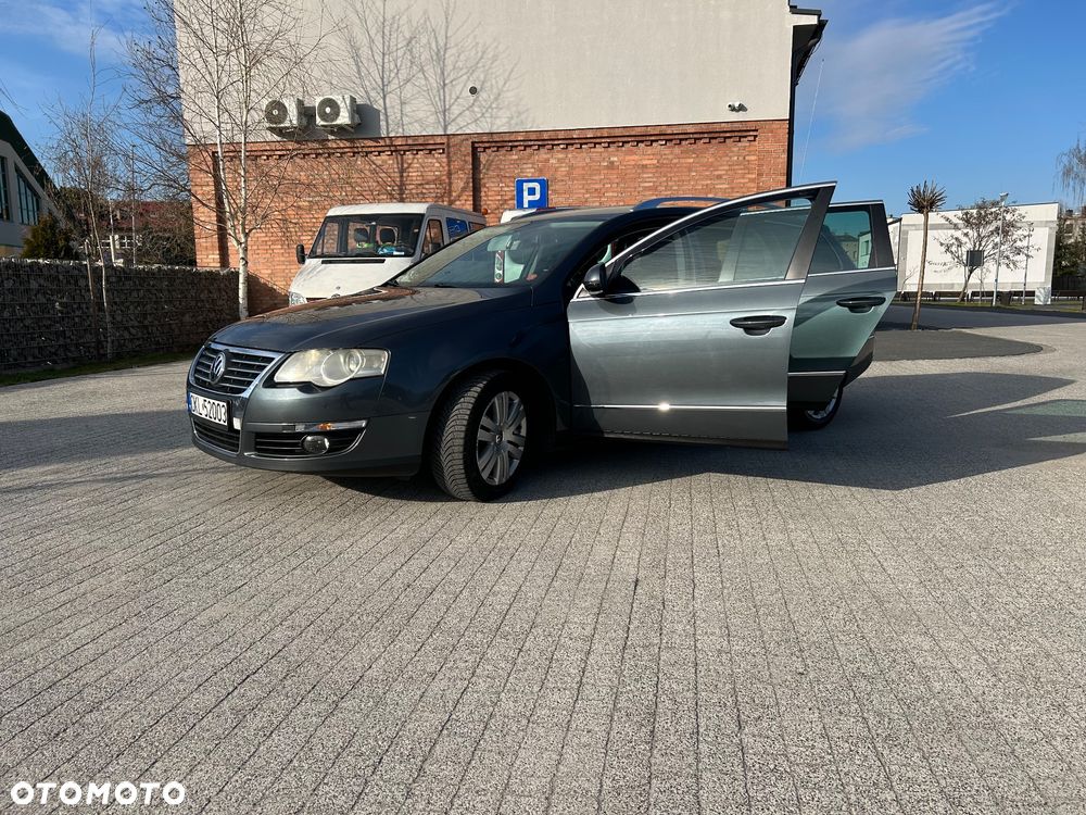 Volkswagen Passat 2.0 TDI DSG Highline - 18