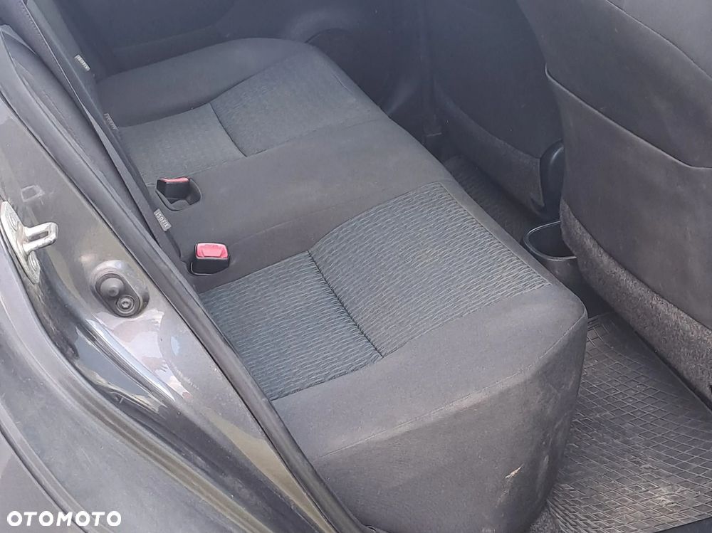 Toyota Yaris 1.0 Luna - 21