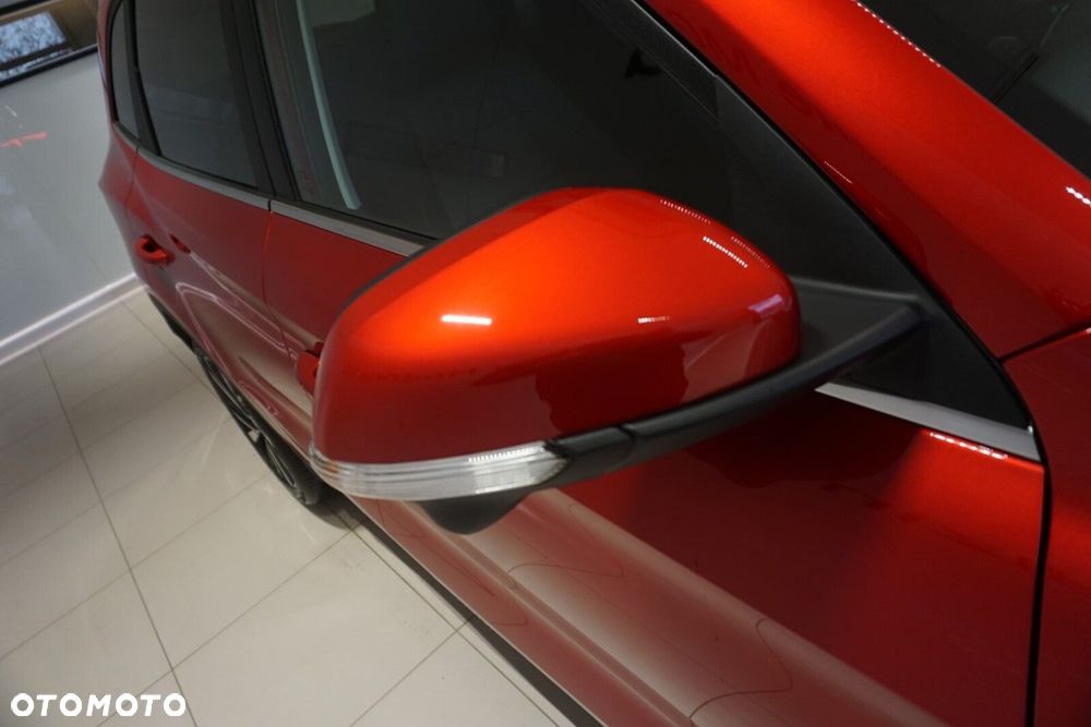 MG ZS Hybrid+ - 11