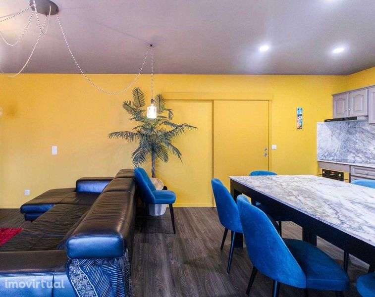 T3+1 com Garagem Box | 153 m² | 1 km da Praia | São Félix da Marinha - Grande imagem: 2/12