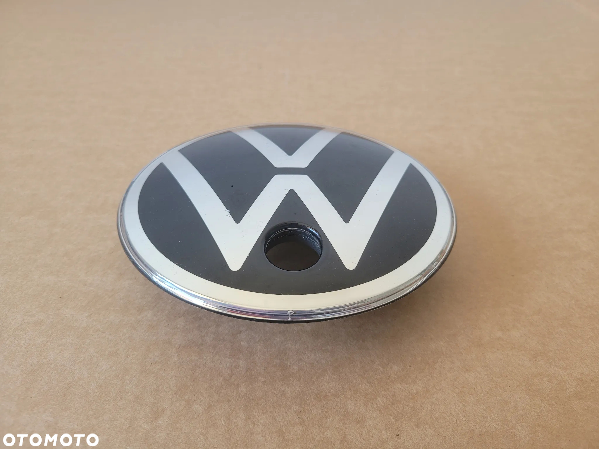 EMBLEMAT LOGO ZNACZEK POD KAMERĘ VW ARTEON LIFT R-LINE 3G7853601C - 6