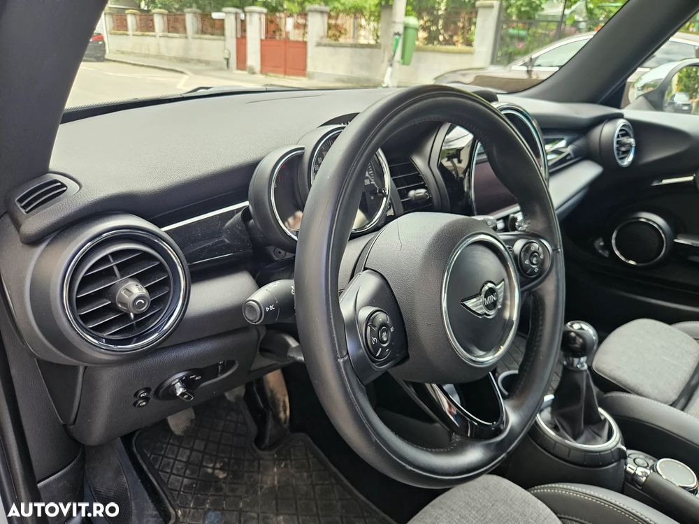 Mini Cooper Standard - 10
