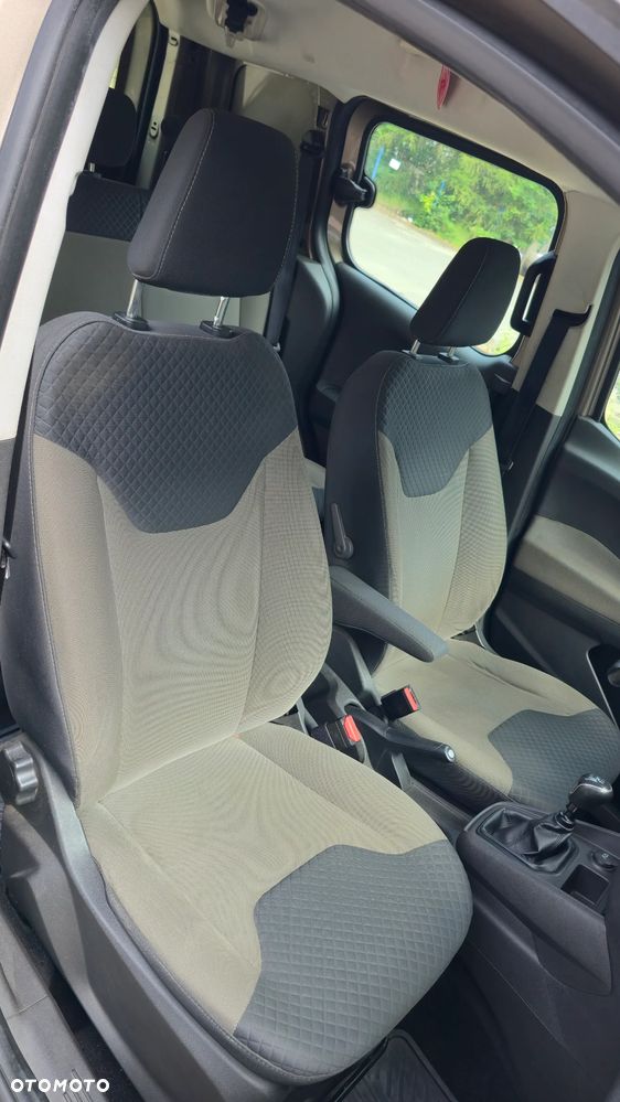 Ford Transit Courier Ambiente - 14