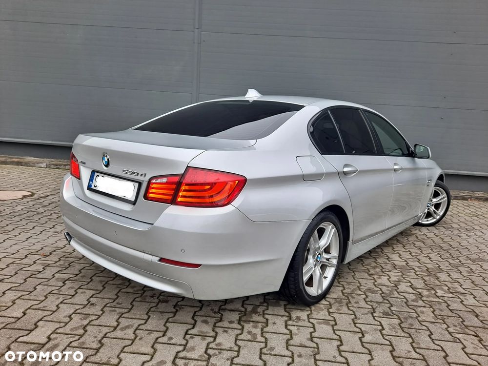 BMW Seria 5 530d xDrive Luxury Line - 6