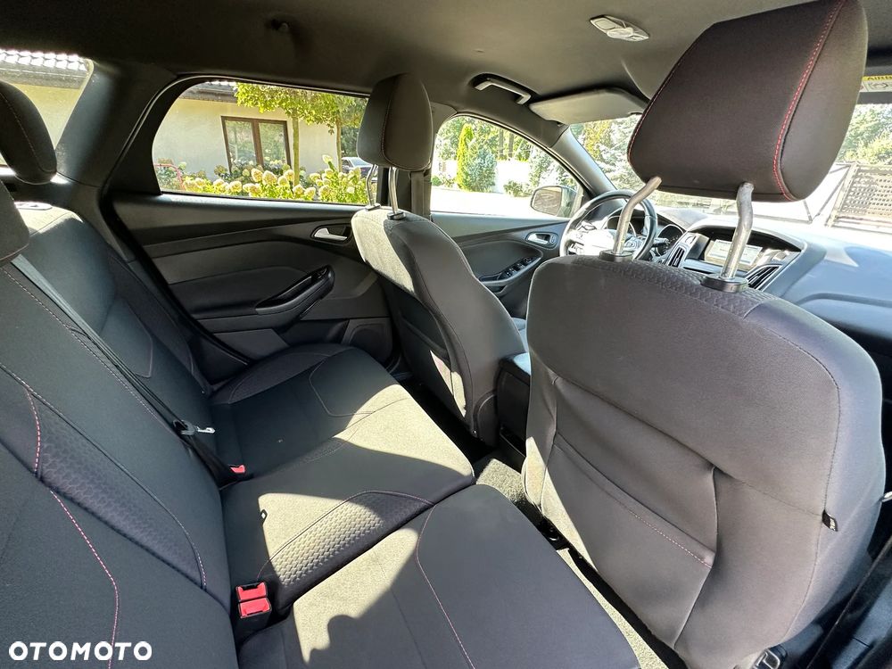 Ford Focus 1.0 EcoBoost ST-Line - 23