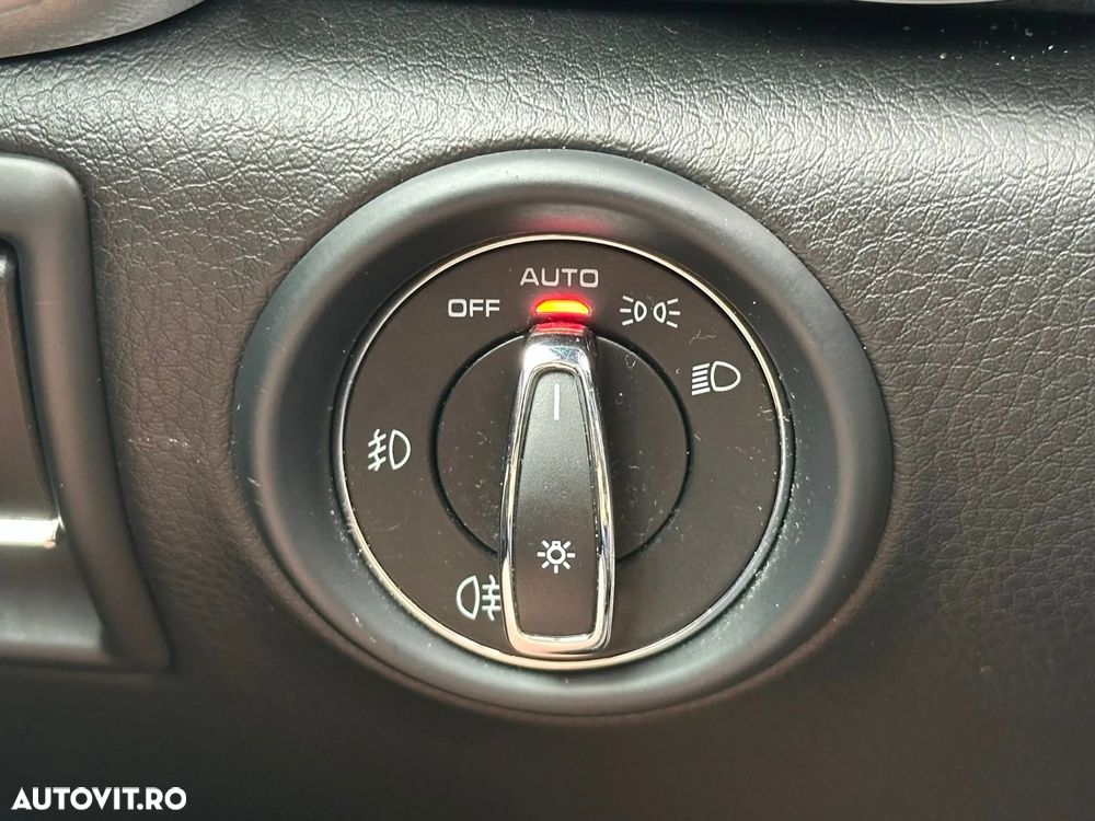 Porsche Cayenne 3.0 L - 27
