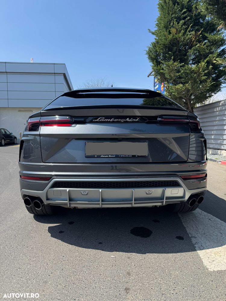 Lamborghini URUS - 24