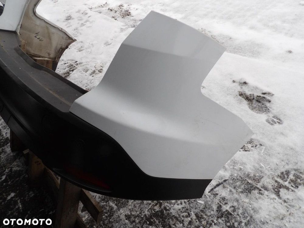 FORD FOCUS MK3 KOMBI ZDERZAK TYŁ  5F - 3