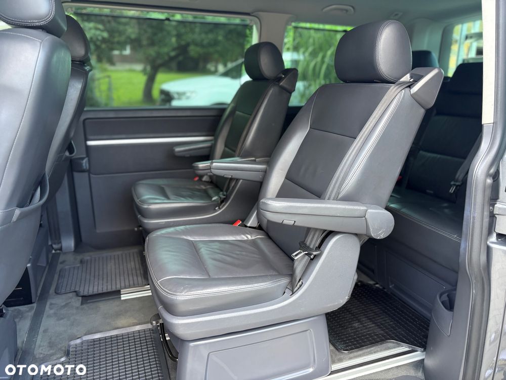 Volkswagen Multivan - 19