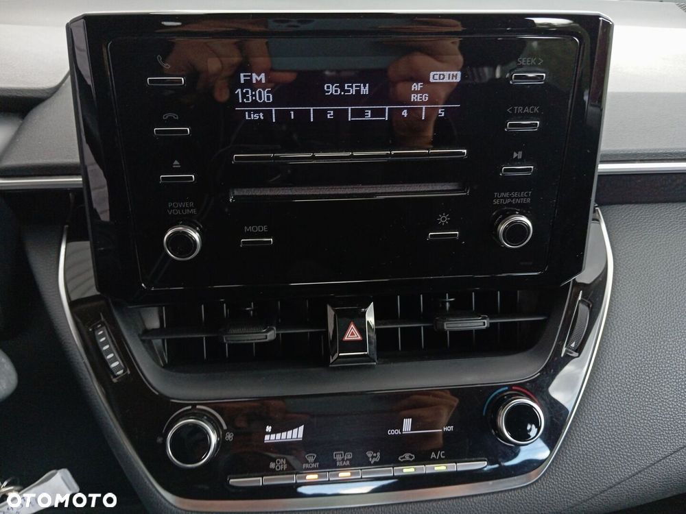 Toyota Corolla - 18