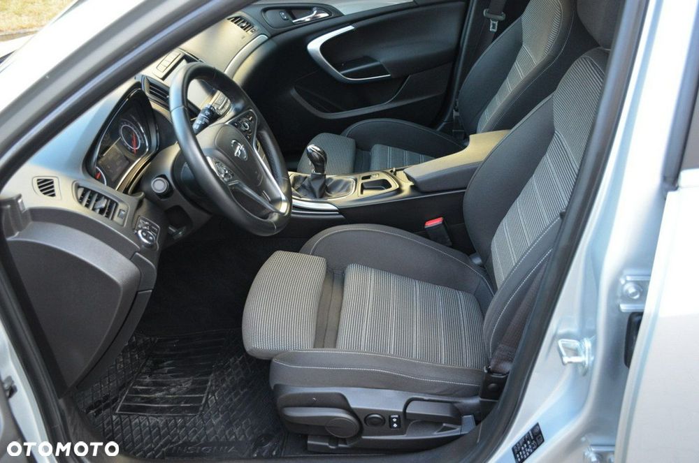 Opel Insignia - 22