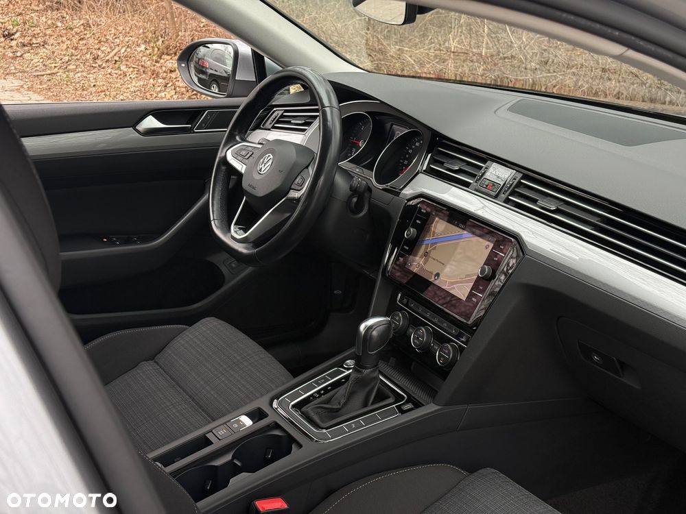 Volkswagen Passat 2.0 TDI EVO Business DSG - 22
