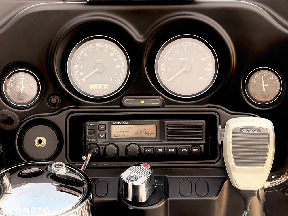 Harley-Davidson FLHT Electra Glide Standard - 14