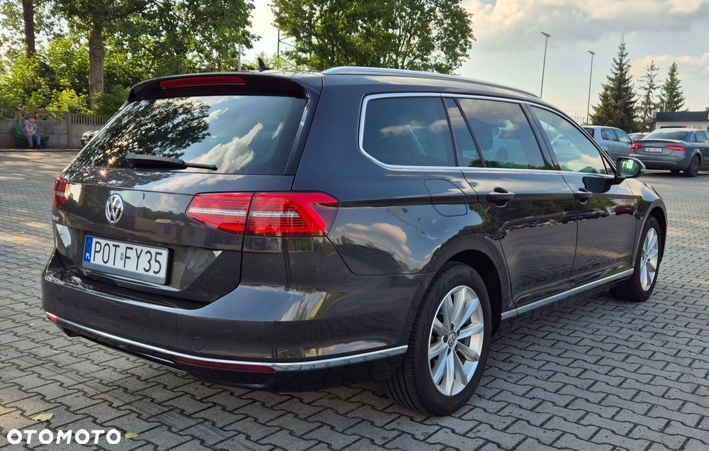 Volkswagen Passat 2.0 TDI SCR DSG Comfortline - 4