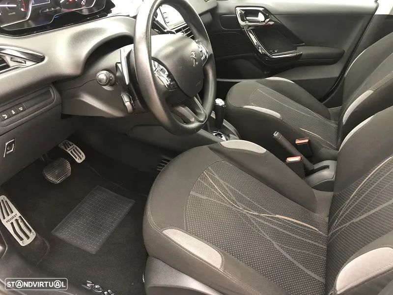 Peugeot 208 e-HDi 68 EGS5 Stop&Start Active - 10