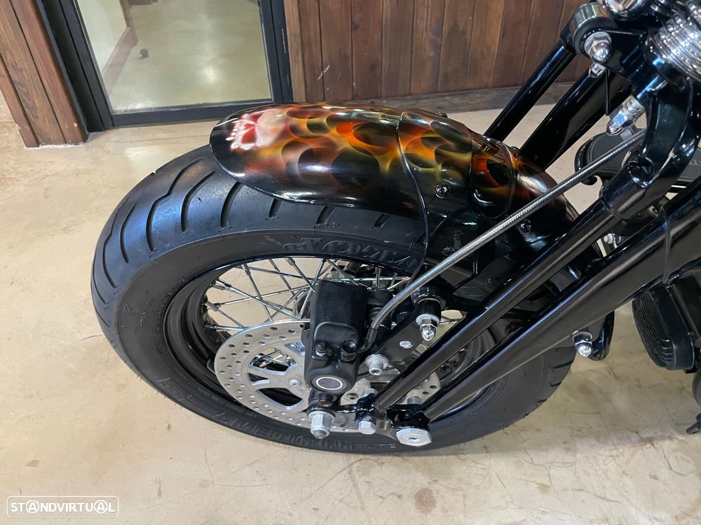 Harley-Davidson FLSTS - 18
