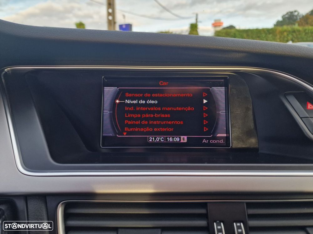 Audi A4 2.0 TDI multitronic Business Line S-line - 34