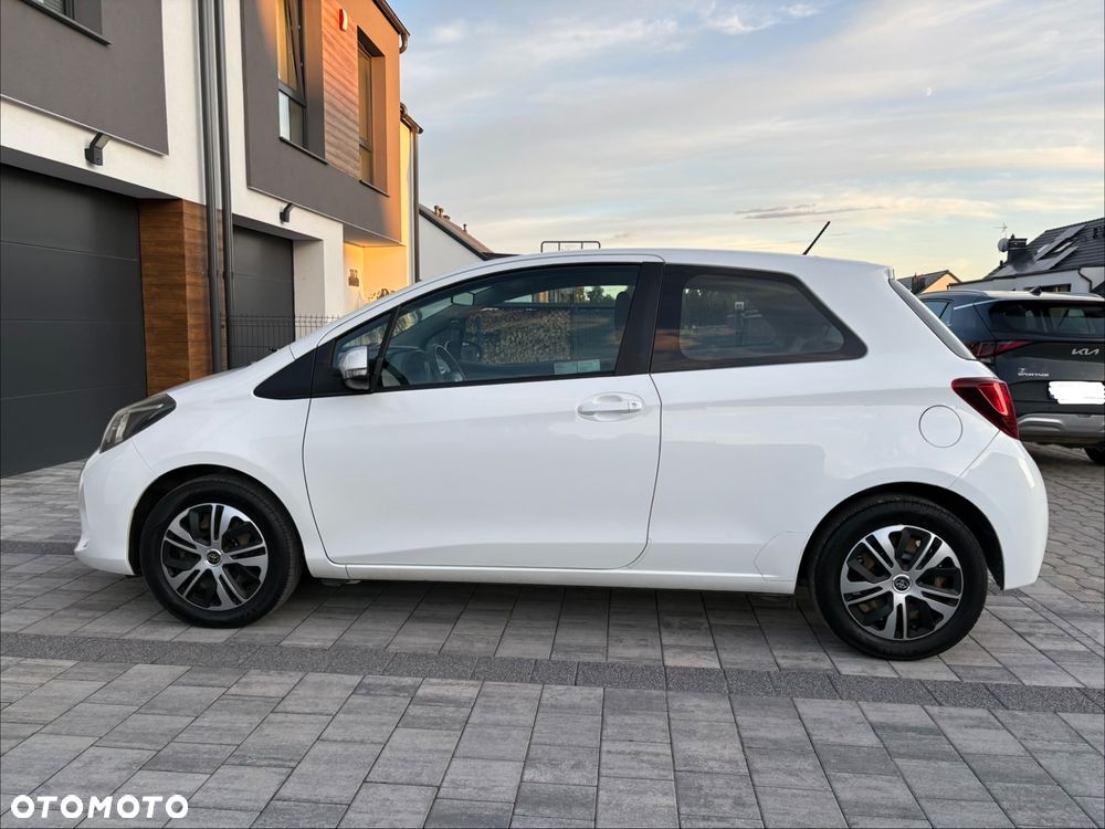 Toyota Yaris - 7