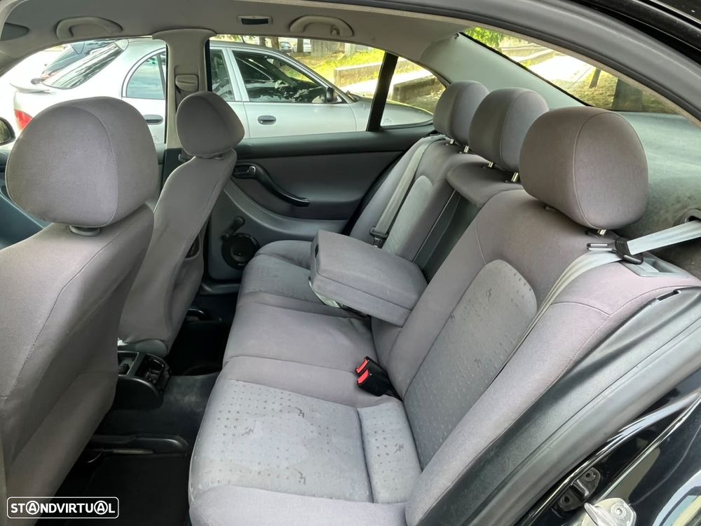 SEAT Toledo 1.9 TDI Confort - 5