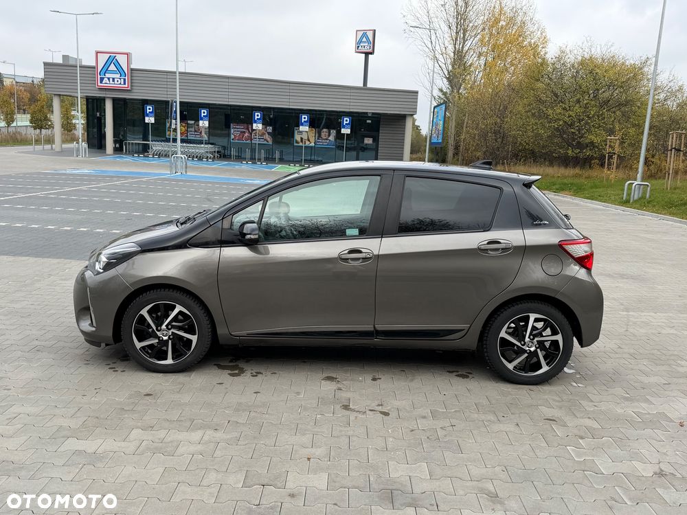 Toyota Yaris - 4
