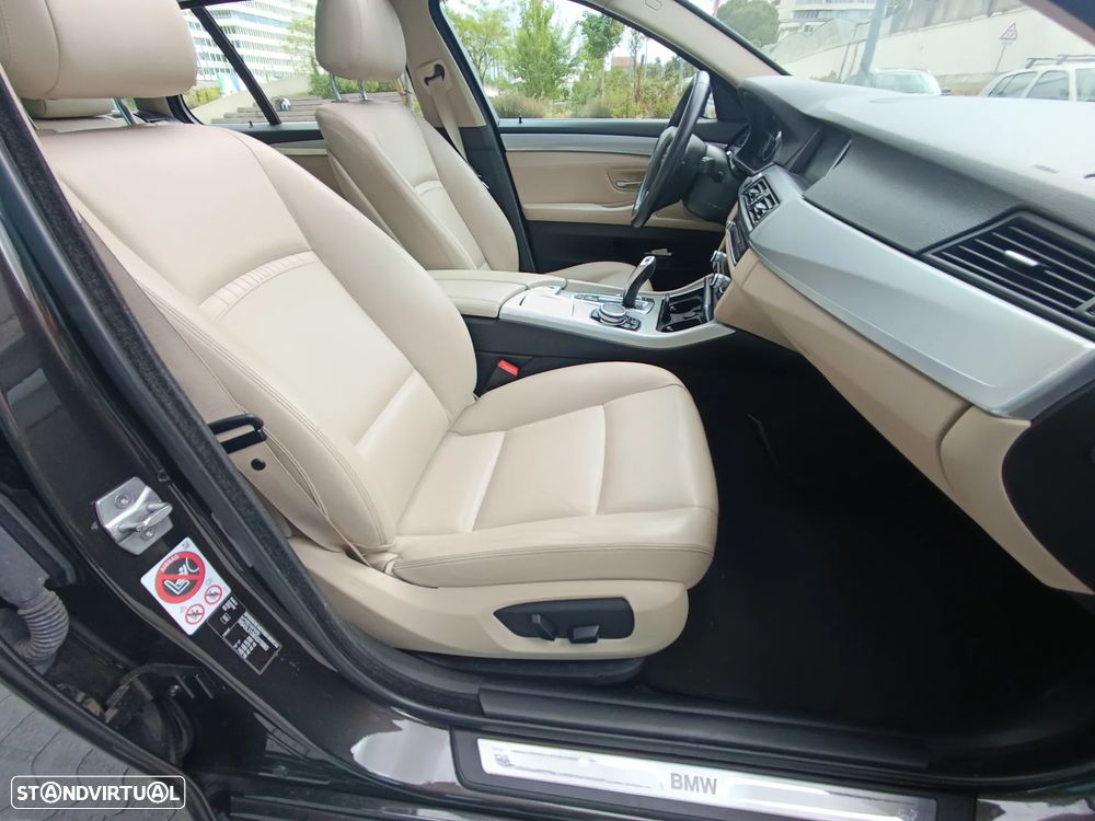 BMW 520 d Line Luxury Auto - 8