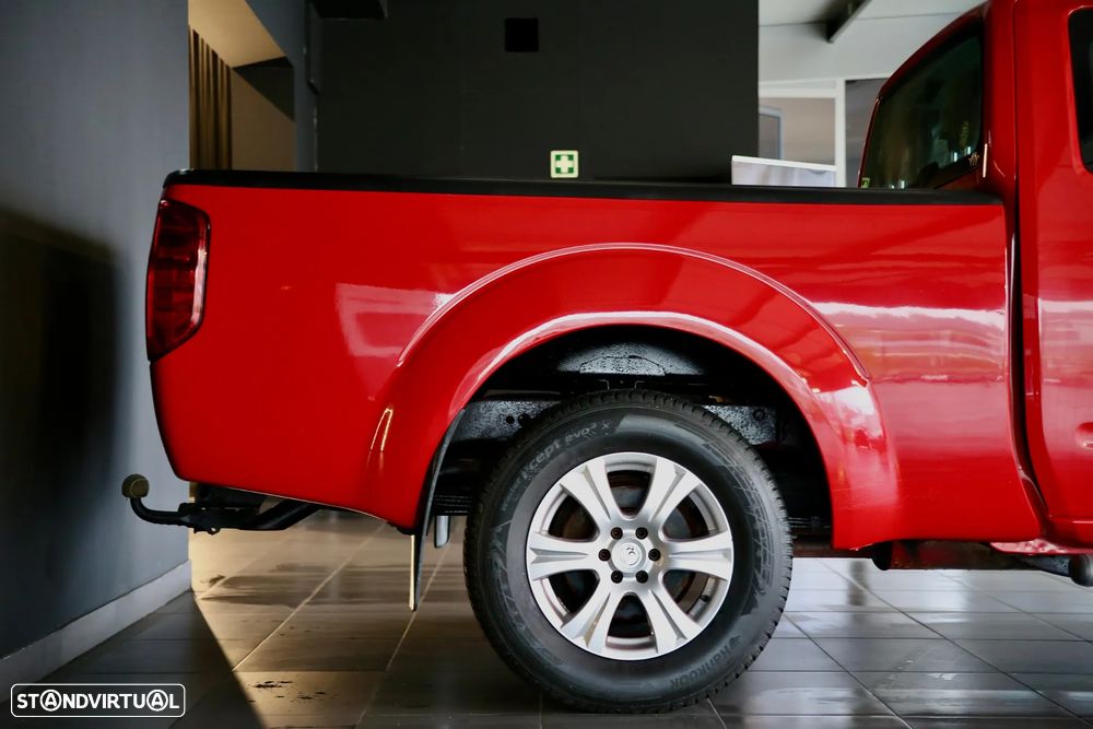 Nissan Navara 2.5 dCi CD LE Hi-Tech 4WD - 8