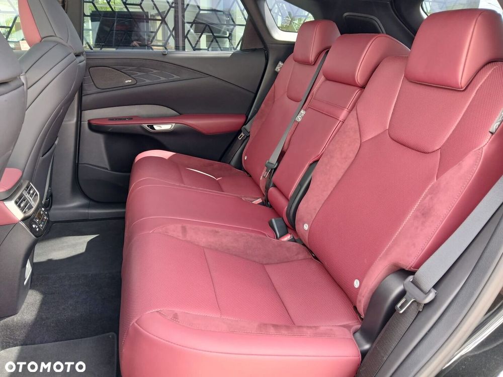 Lexus RX - 9