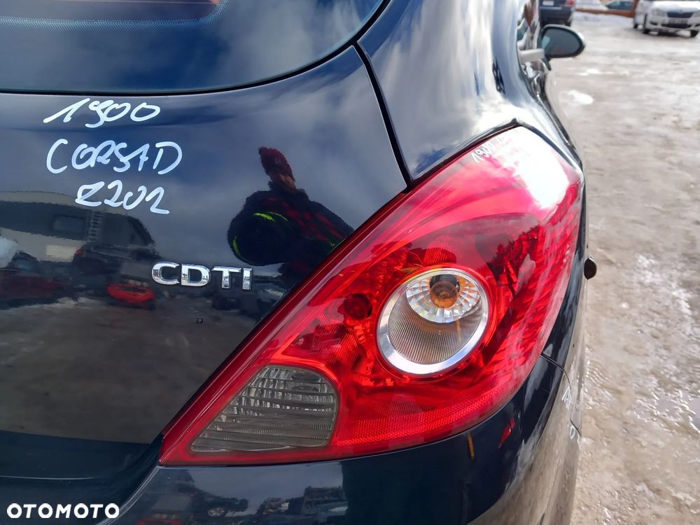 OPEL CORSA D LAMPA PRAWA TYLNA PRAWY TYŁ 3 DRZWI - 1