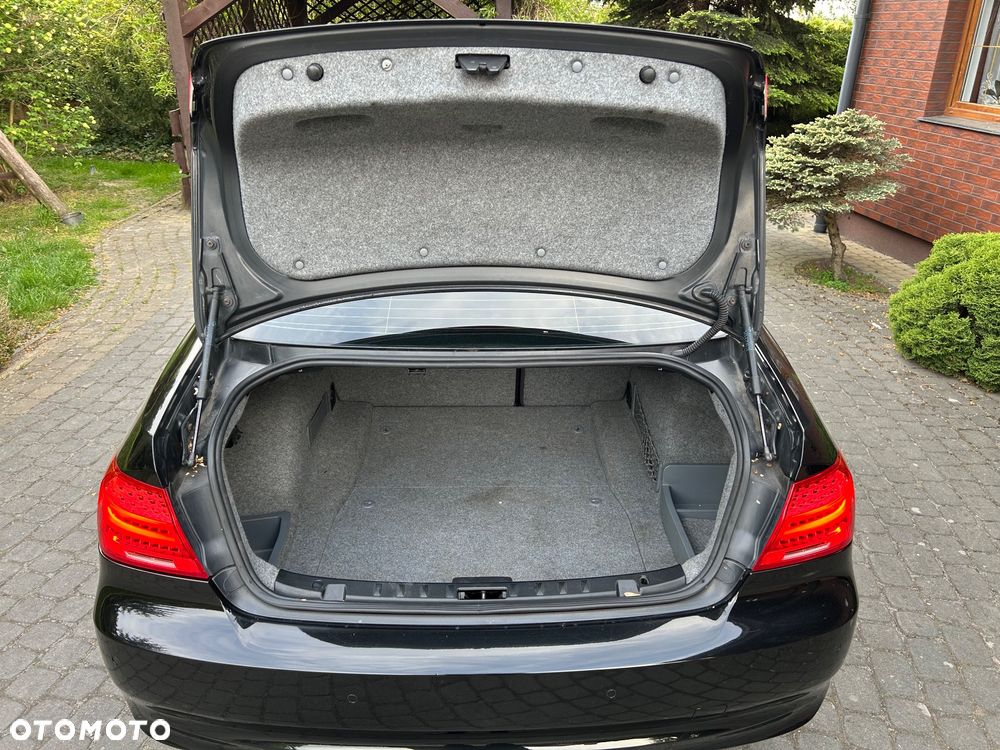 BMW Seria 3 320i M Sport Edition - 27
