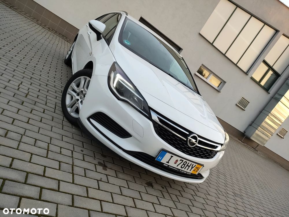 Opel Astra - 1
