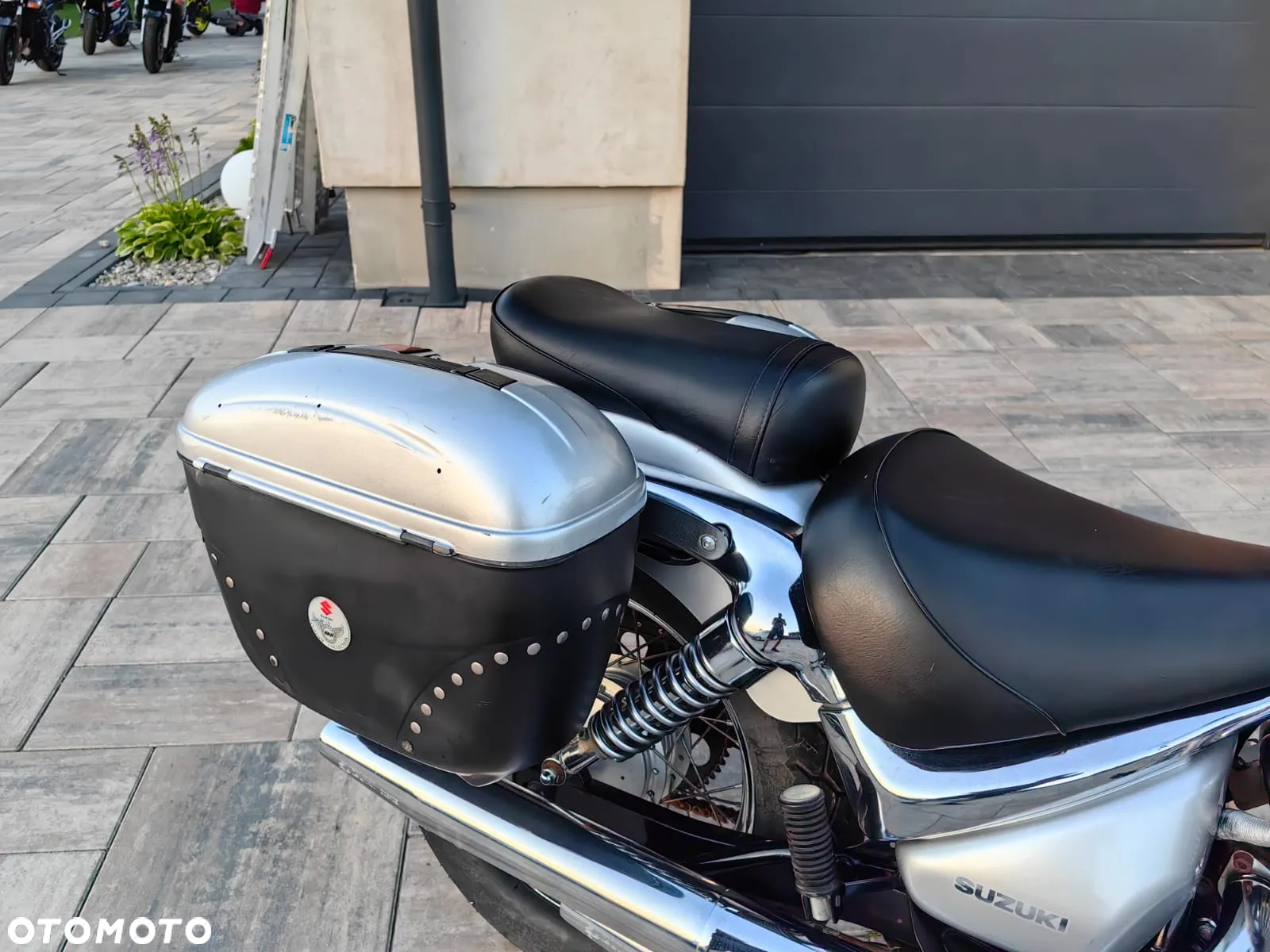 Suzuki Intruder - 24
