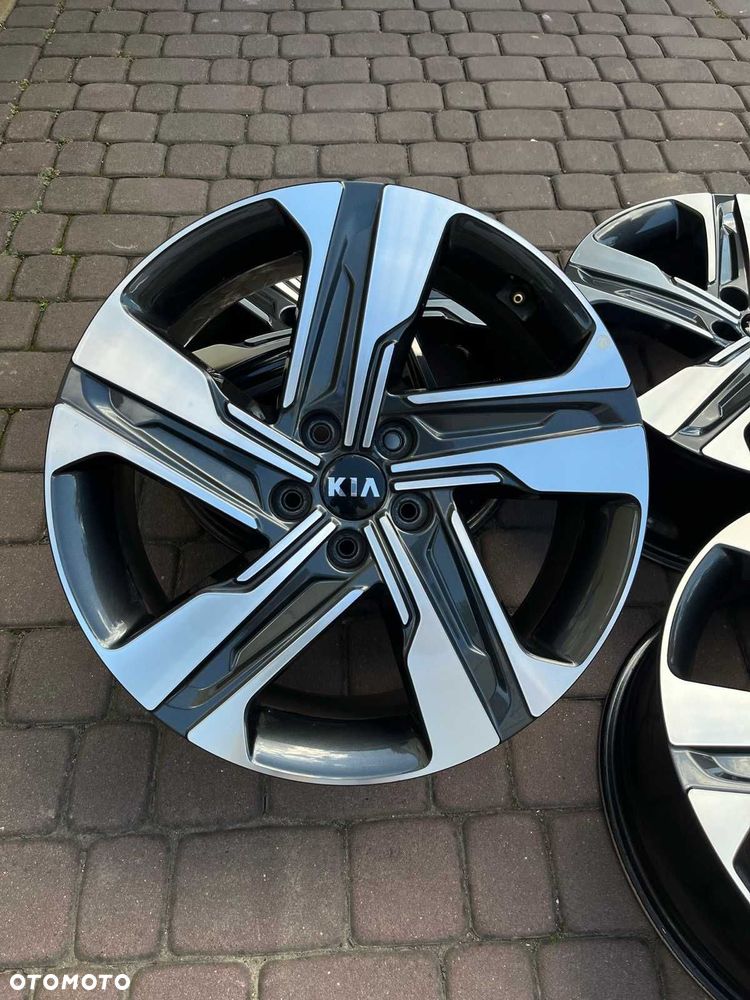 Oryginalne alufelgi Kia 5x114,3 19 cali Czujniki Sorento Sportage GT Line Bicolor