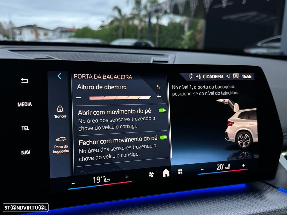 BMW X1 sDrive18d Pack Desportivo M - 52