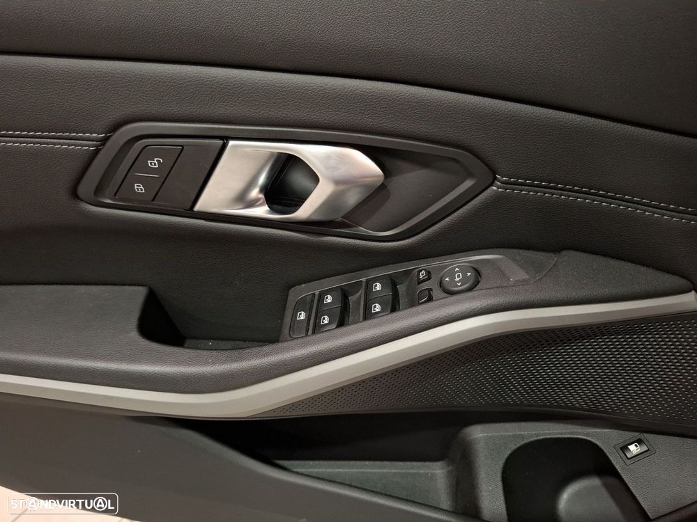 BMW 320 e Corporate Edition Auto - 20