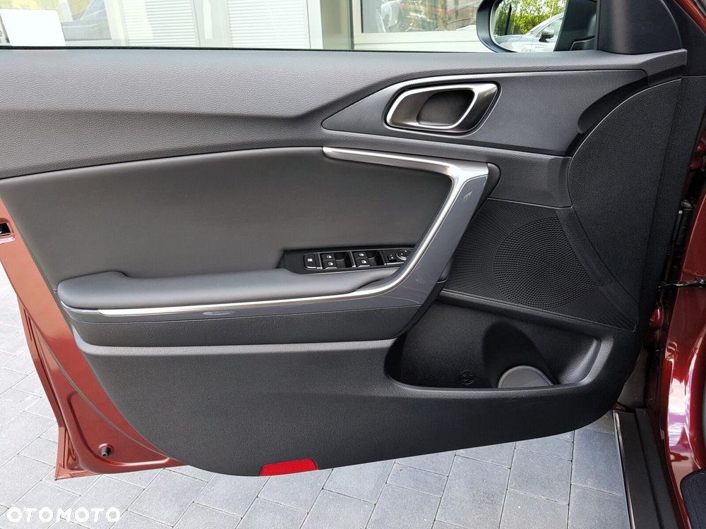 Kia XCeed 1.6 T-GDI M DCT - 15