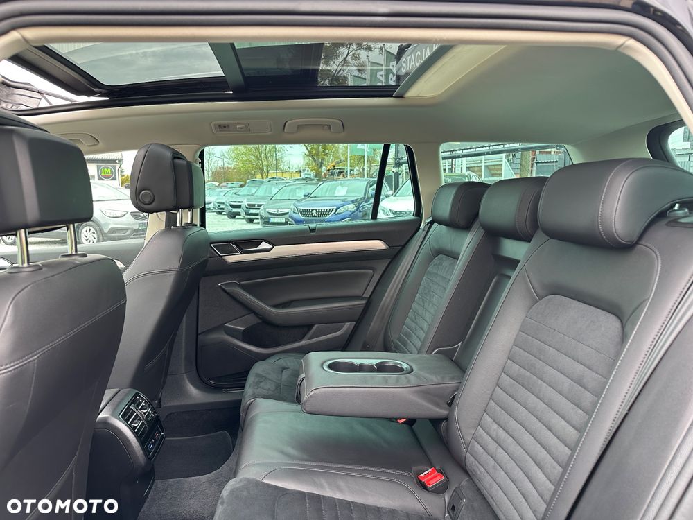 Volkswagen Passat 2.0 TDI SCR DSG Comfortline - 21