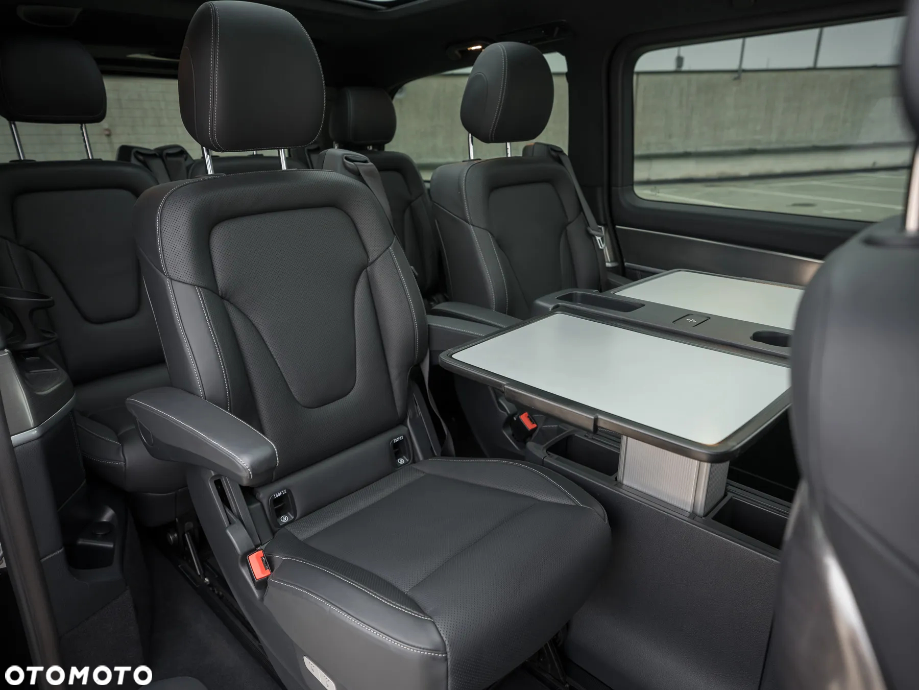 Mercedes-Benz Klasa V 300 d 4-Matic Exclusive 9G-Tronic (d³ugi) - 27