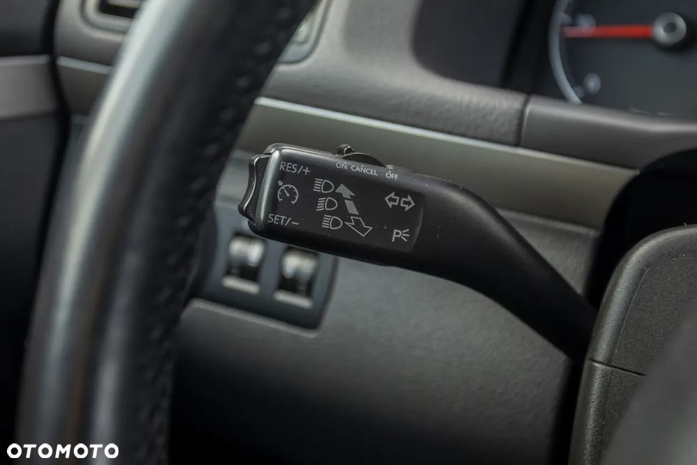 Volkswagen Touran 1.9 TDI DPF Freestyle - 24