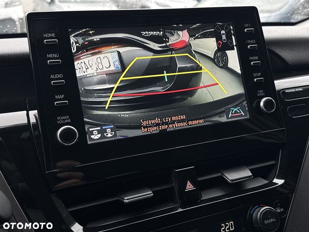 Toyota Camry 2.5 Hybrid Prestige CVT - 24