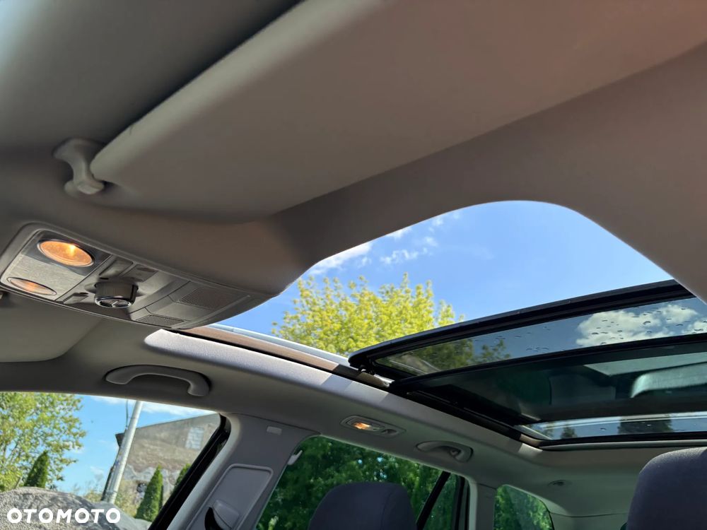 Volkswagen Golf Variant 2.0 TDI DPF Highline - 14