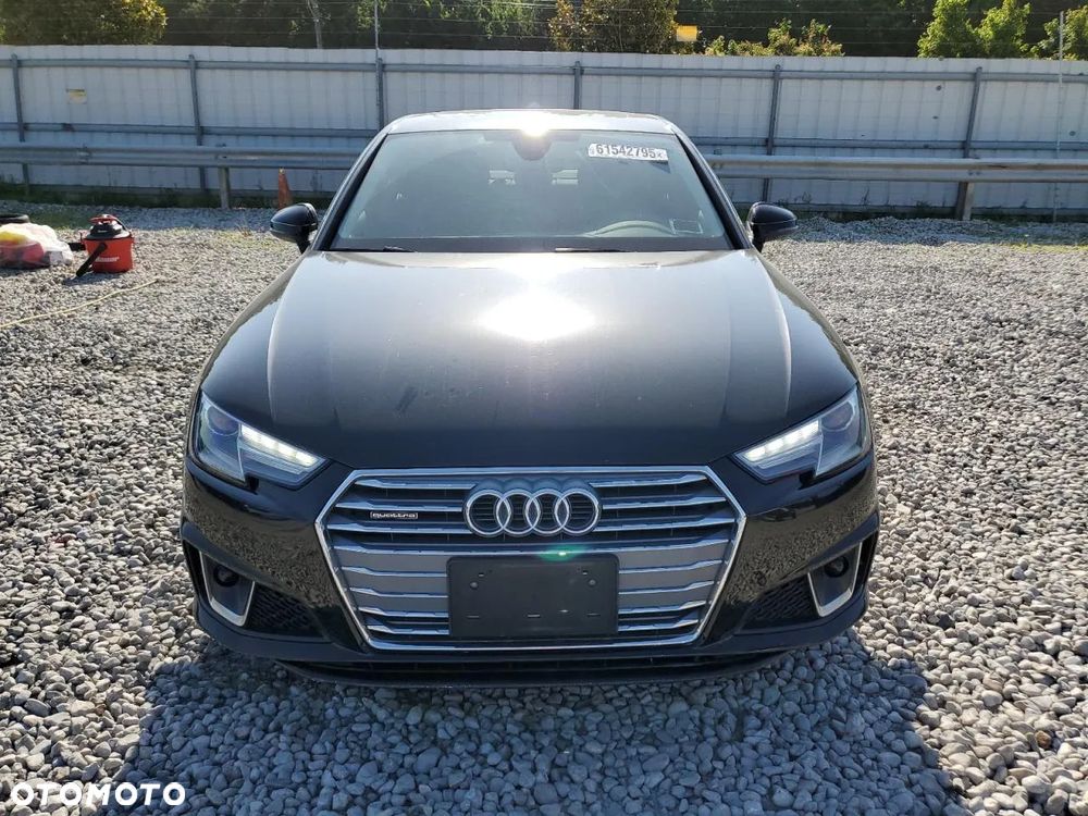 Audi A4 ver-45-tfsi-quattro-sport-s-tronic - 5
