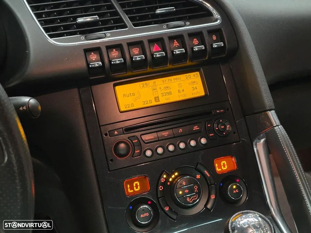 Peugeot 3008 1.6 HDi Sport — fotografia 13
