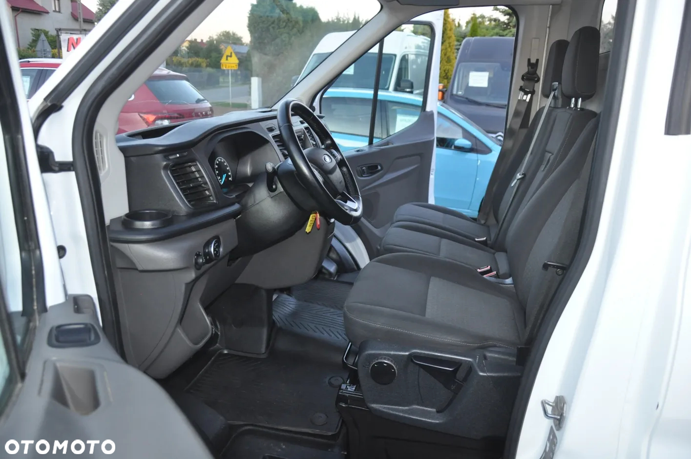 Ford Transit - 24