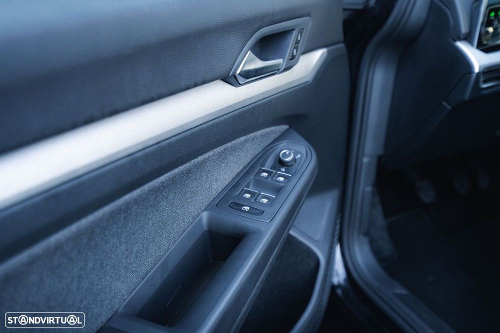 VW Golf 1.0 TSI Sportline - 40