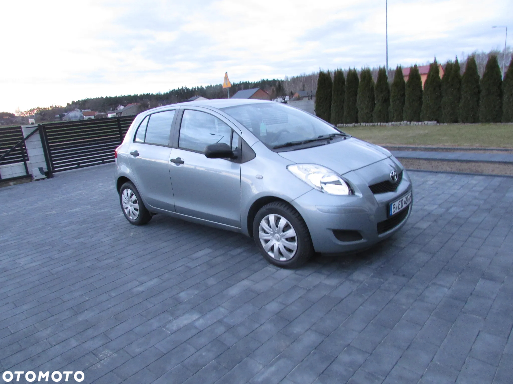 Toyota Yaris 1.0 VVT-i Sol - 9