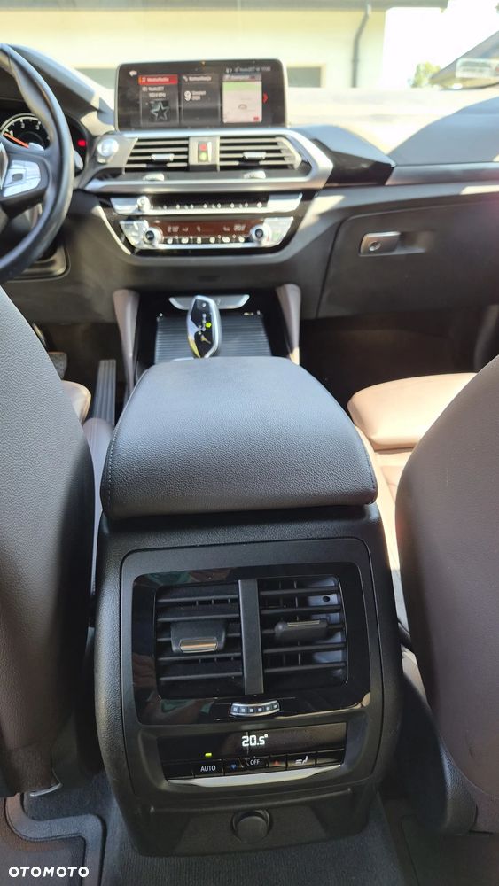 BMW X4 xDrive20d xLine - 13