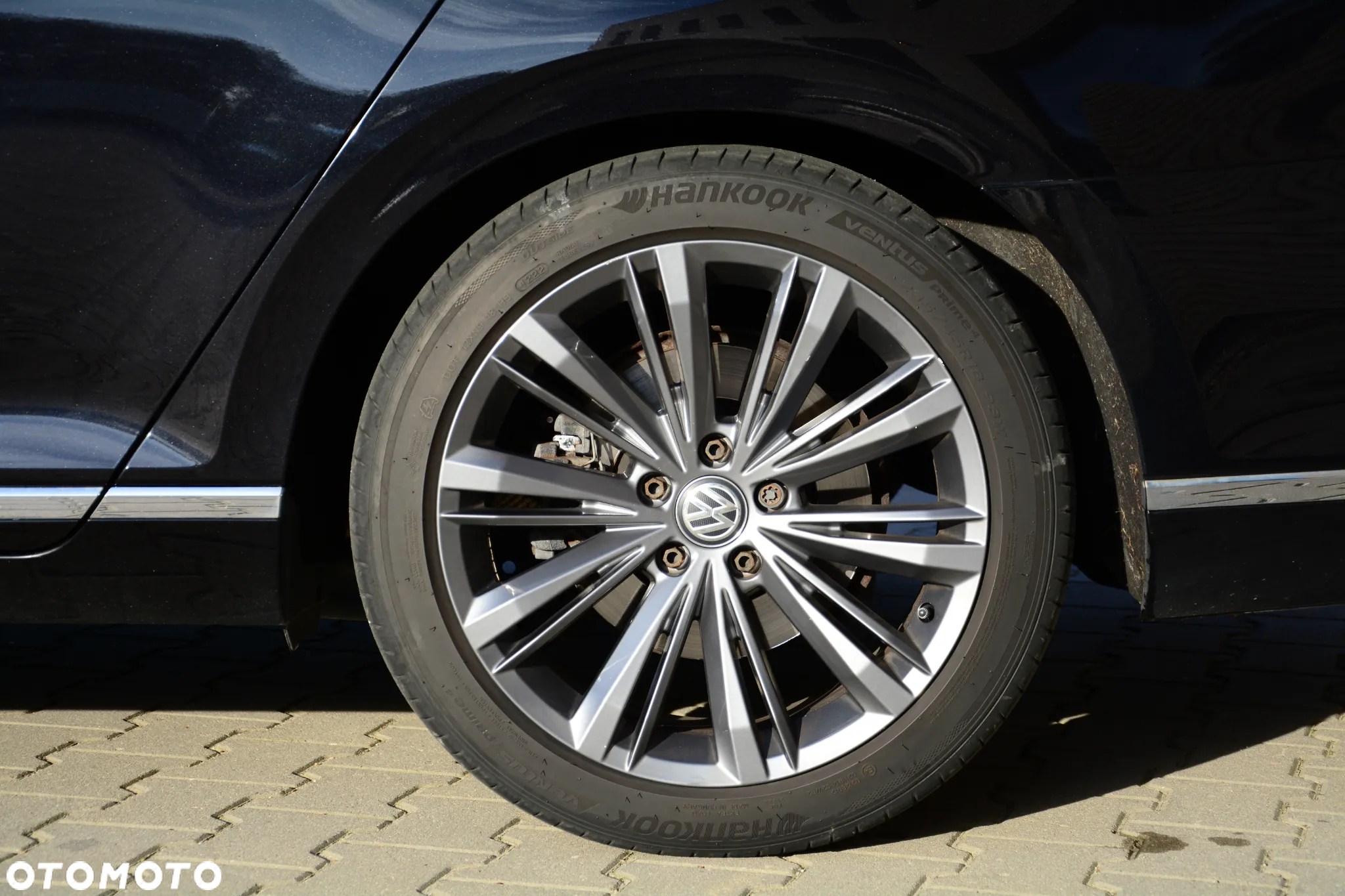 Volkswagen Passat 2.0 TDI BMT Highline - 14