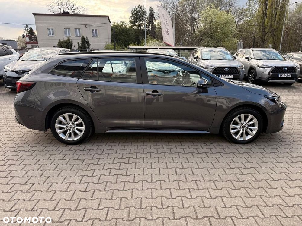 Toyota Corolla 1.8 Hybrid Comfort - 17