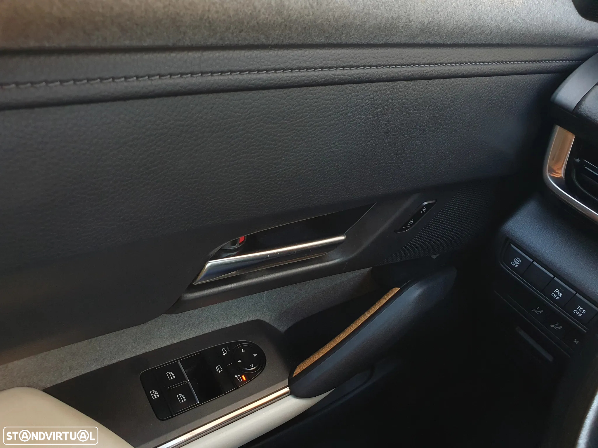 Mazda MX-30 e-Skyactiv Advantage+Modern Confidence - 17