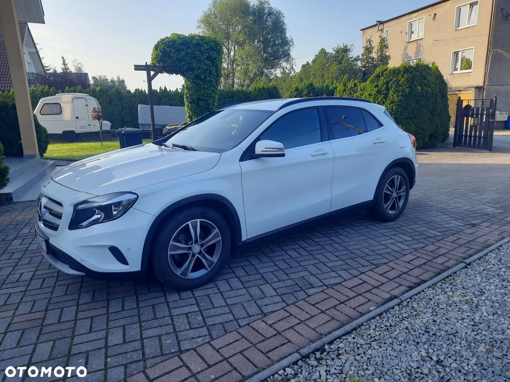 Mercedes-Benz GLA 180 d, 2016